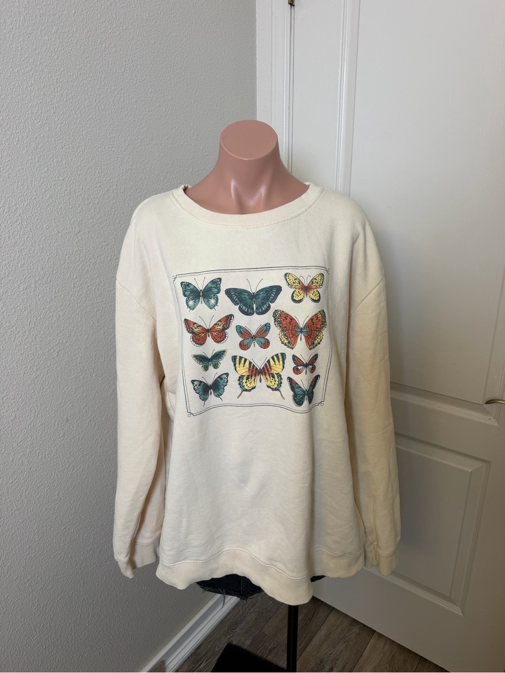 EARTHBOUND Cream Sweatshirt with Multi-Color Butterfly Print